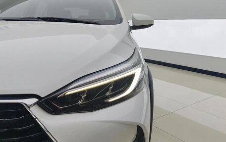 Toyota Yaris XP150 рестайлинг, 2022 год, 1 424 000 рублей, 2 фотография