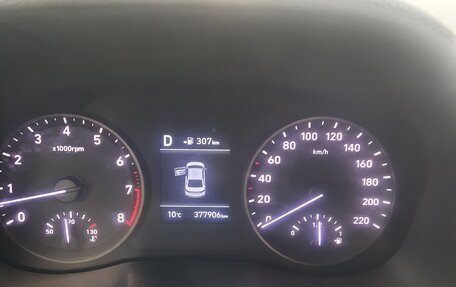 Hyundai Solaris II рестайлинг, 2017 год, 750 000 рублей, 2 фотография