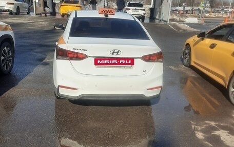 Hyundai Solaris II рестайлинг, 2017 год, 750 000 рублей, 3 фотография