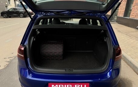 Volkswagen Golf R VII, 2014 год, 2 800 000 рублей, 24 фотография