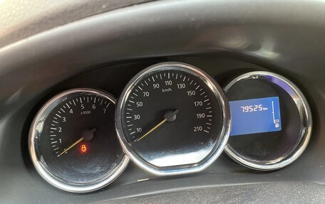 Renault Logan II, 2014 год, 800 000 рублей, 9 фотография