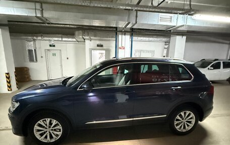 Volkswagen Tiguan II, 2017 год, 2 500 000 рублей, 4 фотография