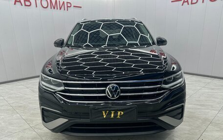 Volkswagen Tiguan II, 2023 год, 2 780 000 рублей, 3 фотография