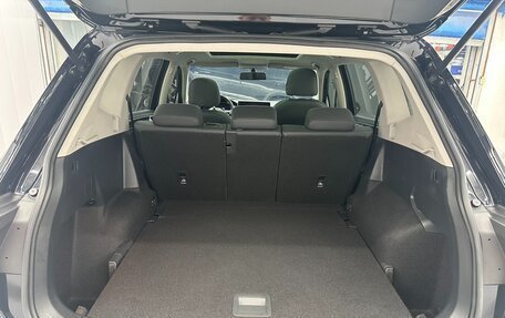 Volkswagen Tiguan II, 2023 год, 2 780 000 рублей, 10 фотография