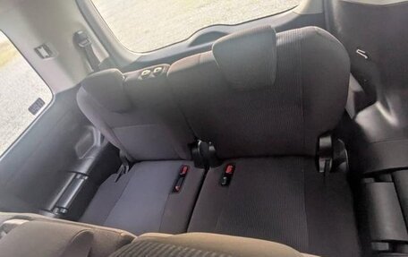 Toyota Noah III, 2021 год, 1 974 000 рублей, 27 фотография