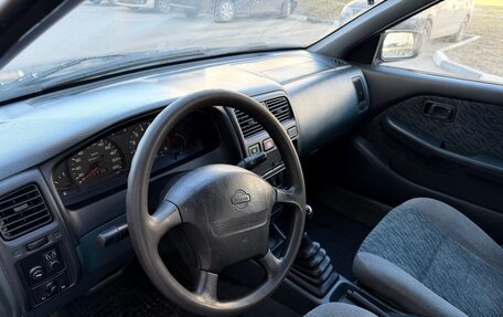 Nissan Almera, 2000 год, 200 000 рублей, 15 фотография