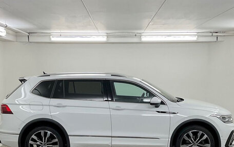 Volkswagen Tiguan II, 2022 год, 2 763 241 рублей, 2 фотография