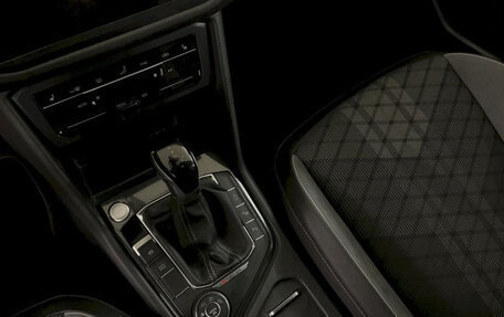 Volkswagen Tiguan II, 2022 год, 2 763 241 рублей, 11 фотография