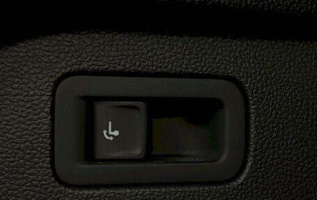 Volkswagen Tiguan II, 2022 год, 2 763 241 рублей, 13 фотография