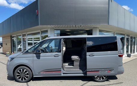 Volkswagen Multivan, 2024 год, 9 390 000 рублей, 5 фотография