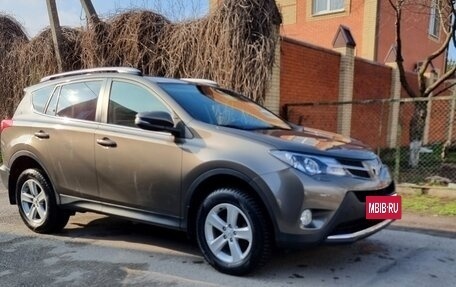 Toyota RAV4, 2014 год, 1 970 000 рублей, 2 фотография