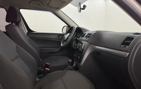 Skoda Yeti I рестайлинг, 2018 год, 1 415 000 рублей, 9 фотография