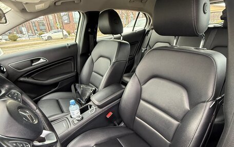 Mercedes-Benz GLA, 2016 год, 1 890 000 рублей, 13 фотография