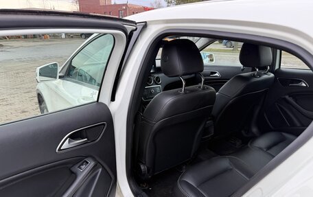 Mercedes-Benz GLA, 2016 год, 1 890 000 рублей, 11 фотография