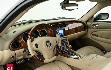 Jaguar XKR II, 2003 год, 2 119 050 рублей, 8 фотография
