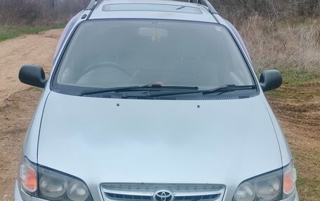 Toyota Ipsum II, 1997 год, 350 000 рублей, 1 фотография