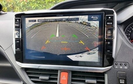 Toyota Noah III, 2021 год, 2 466 000 рублей, 16 фотография