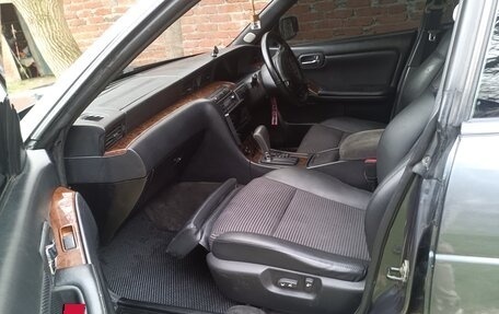 Nissan Laurel VIII, 2001 год, 699 956 рублей, 3 фотография