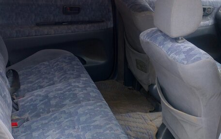 Toyota Ipsum II, 1997 год, 350 000 рублей, 6 фотография