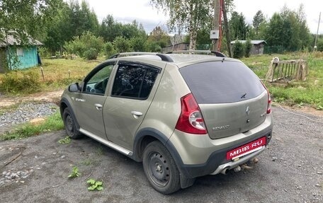 Renault Sandero II рестайлинг, 2013 год, 537 000 рублей, 2 фотография