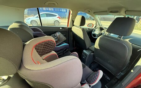 Volkswagen Golf Plus II, 2011 год, 800 000 рублей, 12 фотография