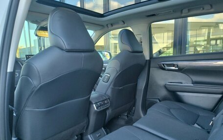 Toyota Highlander, 2026 год, 5 950 000 рублей, 24 фотография