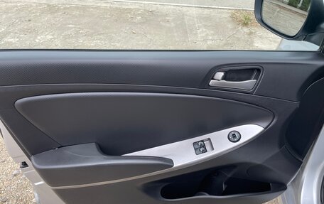 Hyundai Solaris II рестайлинг, 2015 год, 745 000 рублей, 11 фотография