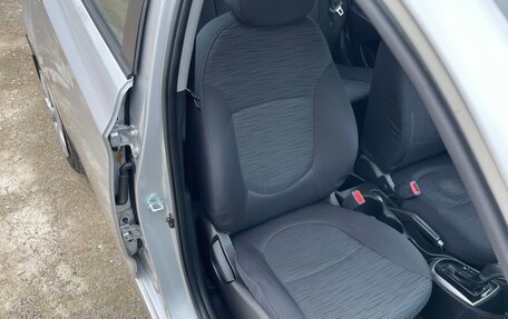 Hyundai Solaris II рестайлинг, 2015 год, 745 000 рублей, 17 фотография