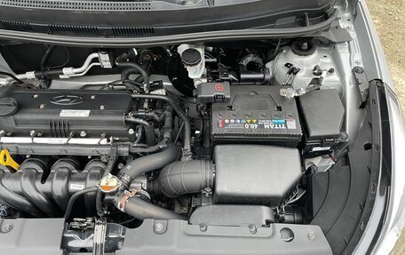 Hyundai Solaris II рестайлинг, 2015 год, 745 000 рублей, 28 фотография