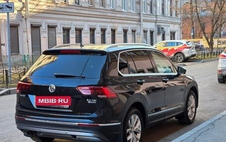 Volkswagen Tiguan II, 2017 год, 3 000 000 рублей, 3 фотография