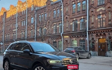 Volkswagen Tiguan II, 2017 год, 3 000 000 рублей, 16 фотография