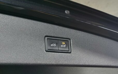 Volkswagen Tiguan II, 2017 год, 3 000 000 рублей, 20 фотография