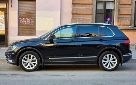 Volkswagen Tiguan II, 2017 год, 3 000 000 рублей, 24 фотография