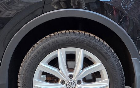 Volkswagen Tiguan II, 2017 год, 3 000 000 рублей, 26 фотография