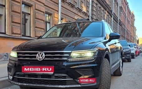 Volkswagen Tiguan II, 2017 год, 3 000 000 рублей, 23 фотография