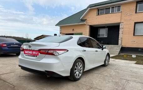 Toyota Camry, 2020 год, 2 500 000 рублей, 3 фотография