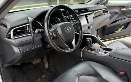 Toyota Camry, 2020 год, 2 500 000 рублей, 13 фотография