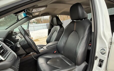 Toyota Camry, 2020 год, 2 500 000 рублей, 15 фотография