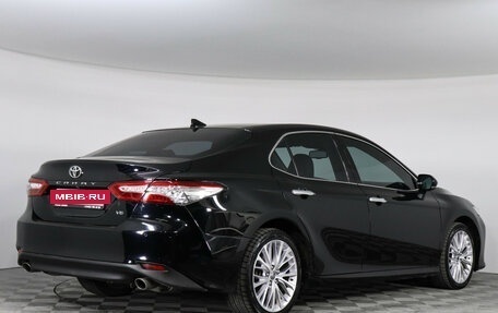 Toyota Camry, 2018 год, 3 197 000 рублей, 5 фотография