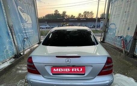 Mercedes-Benz E-Класс, 2004 год, 780 000 рублей, 8 фотография