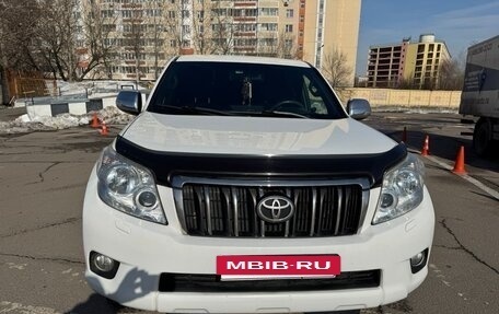 Toyota Land Cruiser Prado 150 рестайлинг 2, 2011 год, 2 200 000 рублей, 3 фотография