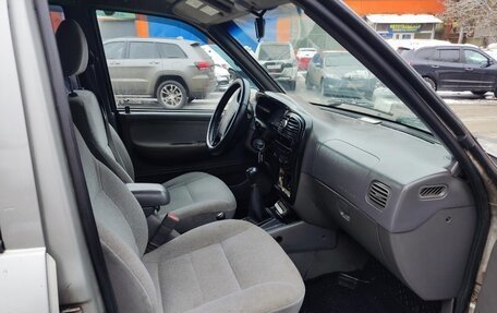 KIA Sportage IV рестайлинг, 2003 год, 253 000 рублей, 6 фотография