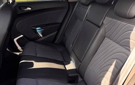 Opel Astra J, 2014 год, 950 000 рублей, 7 фотография