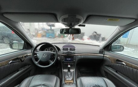 Mercedes-Benz E-Класс, 2004 год, 650 000 рублей, 11 фотография