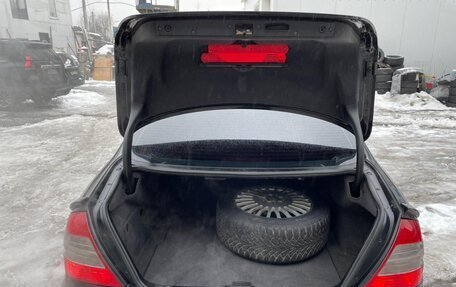 Mercedes-Benz E-Класс, 2004 год, 650 000 рублей, 15 фотография