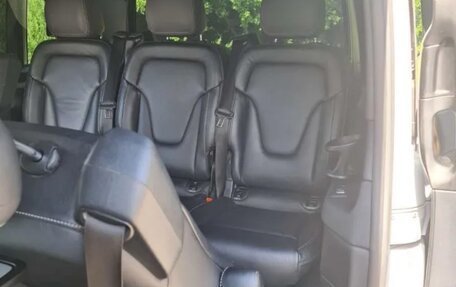 Mercedes-Benz V-Класс, 2018 год, 4 800 000 рублей, 9 фотография