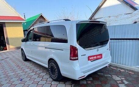 Mercedes-Benz V-Класс, 2018 год, 4 800 000 рублей, 4 фотография