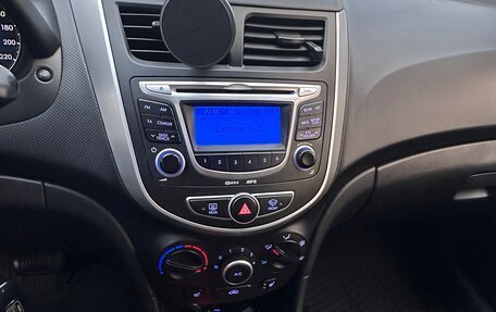 Hyundai Solaris II рестайлинг, 2013 год, 635 000 рублей, 4 фотография