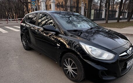 Hyundai Solaris II рестайлинг, 2013 год, 635 000 рублей, 14 фотография