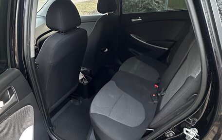 Hyundai Solaris II рестайлинг, 2013 год, 635 000 рублей, 7 фотография